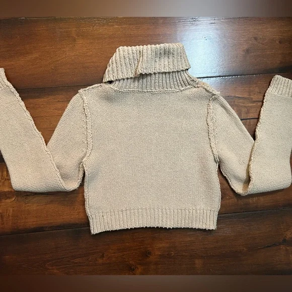 Free People cropped cowl neck knit. Size small. - Picture 4 of 5